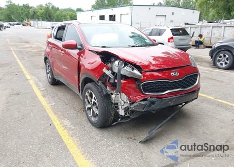 2020 Kia Sportage Lx z USA, uszkodzony, nr VIN KNDPMCAC7L7803140